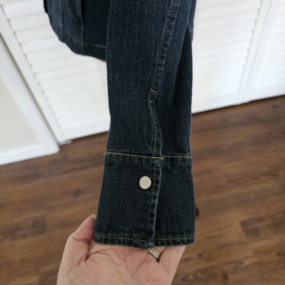 Christopher & Banks Denim Jacket Size S Blue Snap Front V Neckline Pockets NWT - Picture 10 of 15